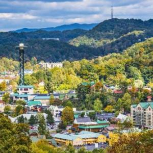 Between Here  there 2 Bedrooms Sleeps 6 Views Hot tub Gatlinburg Tennessee