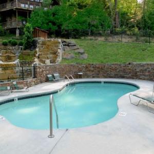 Gentle Bens Den 4 Bedrooms Pool Access Air Hockey WiFi Sleeps 12 Gatlinburg Tennessee