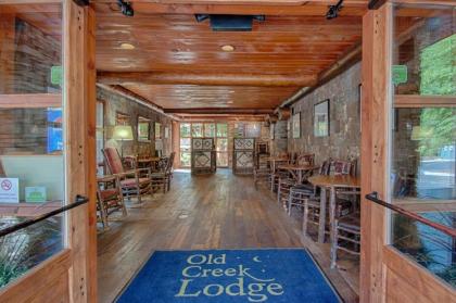 Old Creek Lodge - image 10