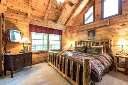Fawn Cabin 1 Bedroom Sleeps 4 Hot Tub Private Pets Gas Fireplace - image 17