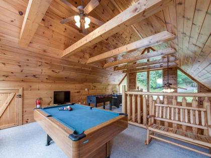 A Walk in the Clouds 1 Bedroom Sleeps 4 Pool Table Hot Tub Pets - image 9