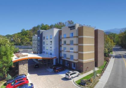 Fairfield Inn & Suites by Marriott Gatlinburg Downtown - image 1