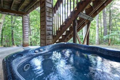 Echota 4 Bedrooms Sleeps 10 Wood Fireplace Resort Pool WiFi Hot Tub - image 16