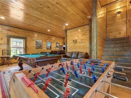 Old Hickory Lodge 4 Bedrooms Sleeps 18 WiFi Theater Room Hot Tub - image 15