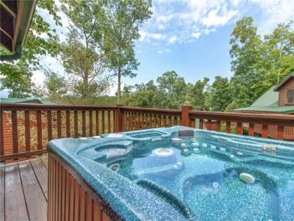 Trail’s End 2 Bedrooms Hot Tub Jetted Tub Gas Fireplace Sleeps 8 - image 13