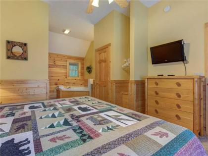Trail’s End 2 Bedrooms Hot Tub Jetted Tub Gas Fireplace Sleeps 8 - image 20