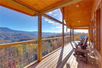 Great Smoky Lodge 7 BR New Construction Pets WiFi Hot Tub Sleeps 20 Tennessee