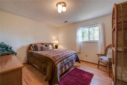 High Cotton 3 Bedroom Hot Tub Mountain View Sleeps 6 Pet Friendly - image 20