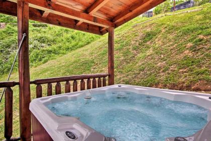 Expansive Cabin in Gatlinburg with Luxury Amenities!