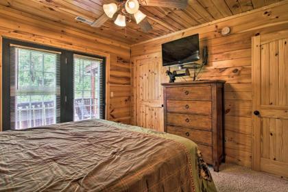 Expansive Cabin in Gatlinburg with Luxury Amenities! - image 9