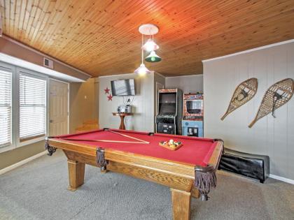 Gatlinburg House with Pool Table Hot Tub and Views! - image 9