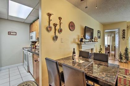 Ideally Located Downtown Gatlinburg Condo with Patio - image 10