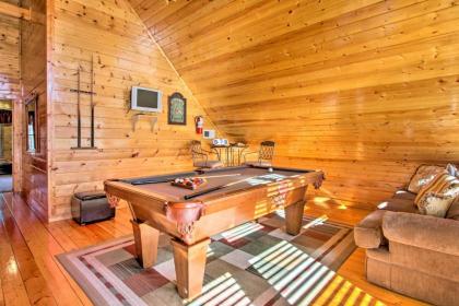 Downtown Gatlinburg Lodge with Hot Tub and Game Room! - image 11
