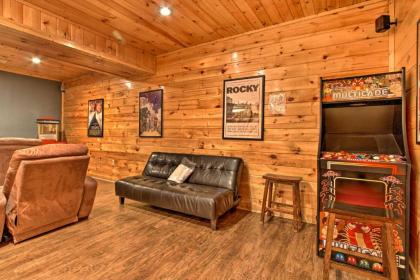 Downtown Gatlinburg Lodge with Hot Tub and Game Room! - image 6