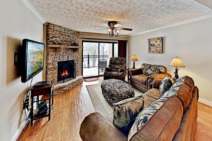 Luxe Creekside End Unit with Pool - Walk Downtown! condo Gatlinburg
