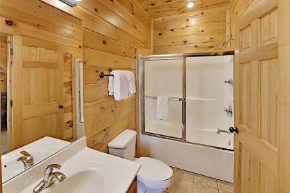 Gatlinburg Falls Cabin with Hot Tub & Big Views! cabin - image 17