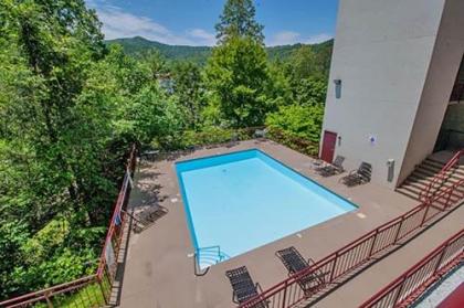 Our Mountain Home 2 Bedrooms Walk Downtown Pool Access WiFi Sleeps 4 - image 17