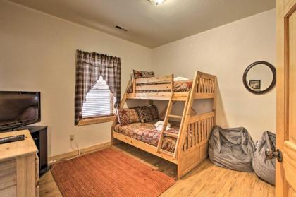 Gatlinburg High End Cabin: Hot Tub Pool Table and More! - image 20