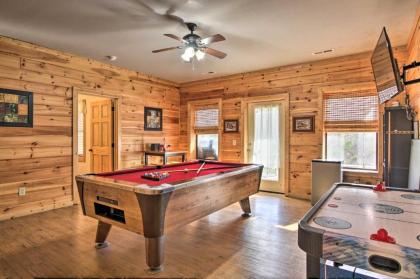 Gatlinburg High End Cabin: Hot Tub Pool Table and More! - image 3
