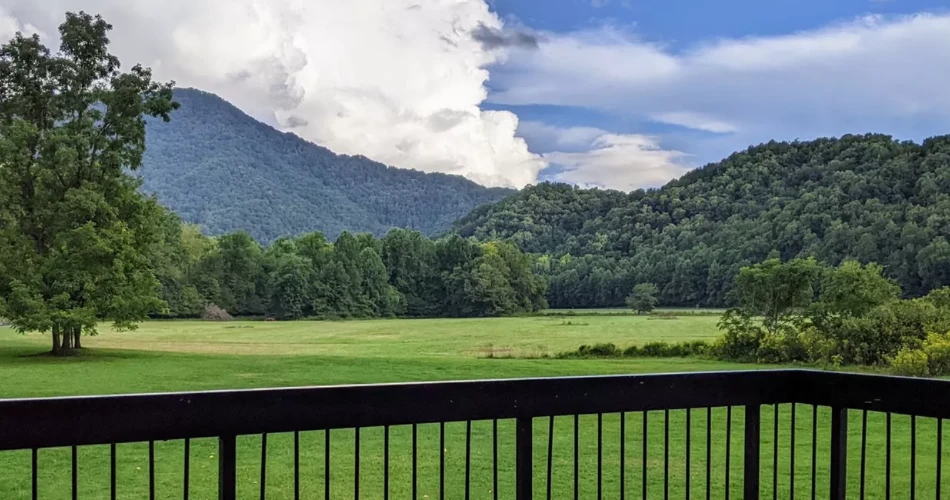 Day Trips From Gatlinburg for a Change of Scenery