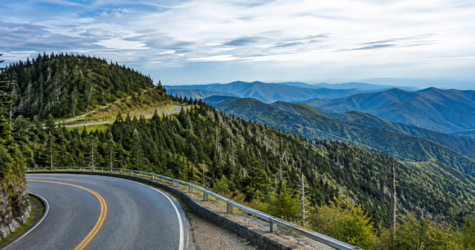 Where to Drive From Gatlinburg for Better Mountain Views