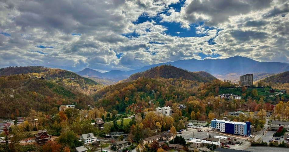 What to Do Around Gatlinburg Space Needle: A Complete Visitor's Guide