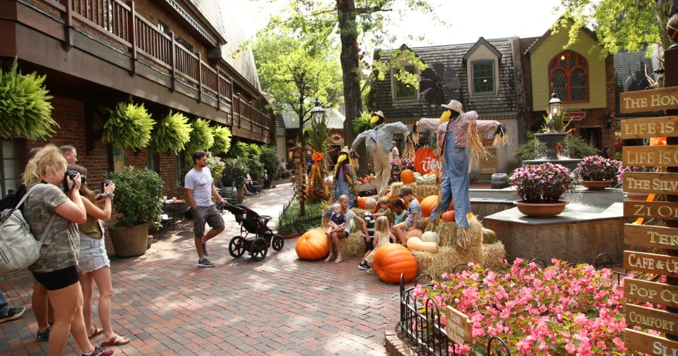 Hidden Corners of Downtown Gatlinburg Most Tourists Miss