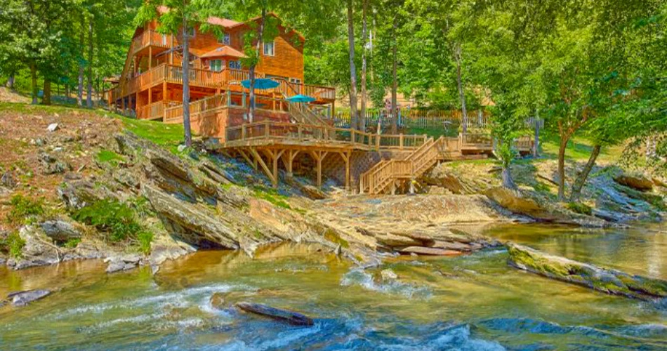 Best Picnic Spots in Gatlinburg for Families and Couples