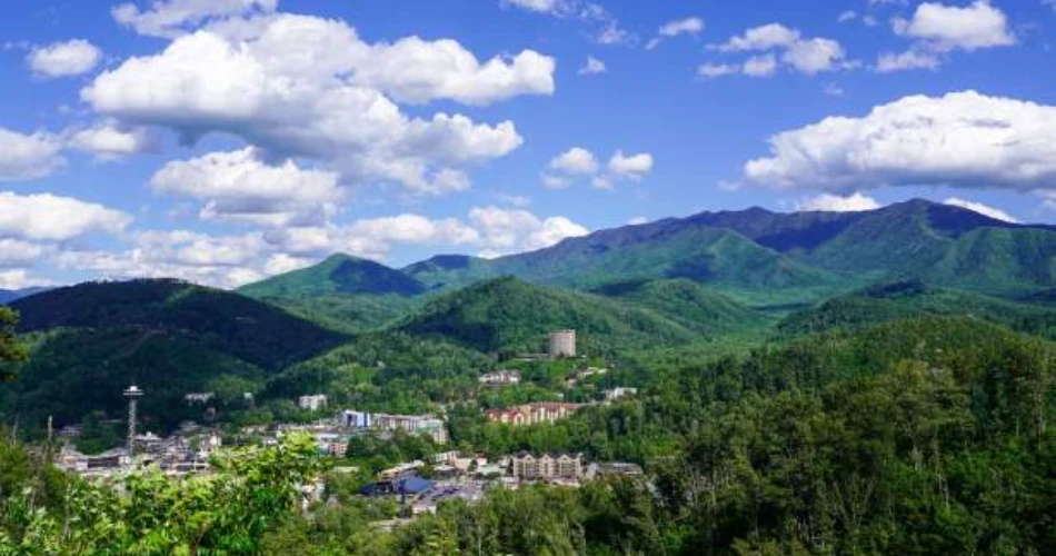 Best Places to See Mountain Views in Gatlinburg