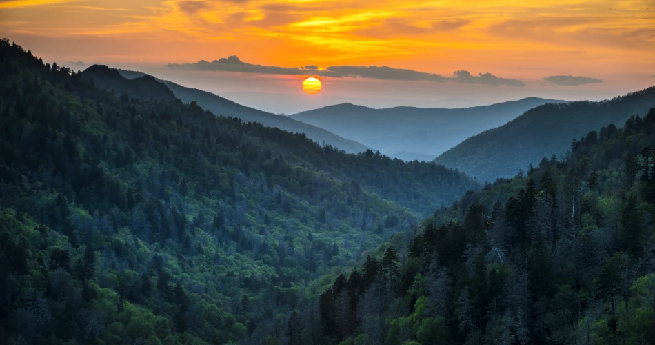 Best Scenic Spots to Visit Around Gatlinburg for Mountain Views and Memorable Drives
