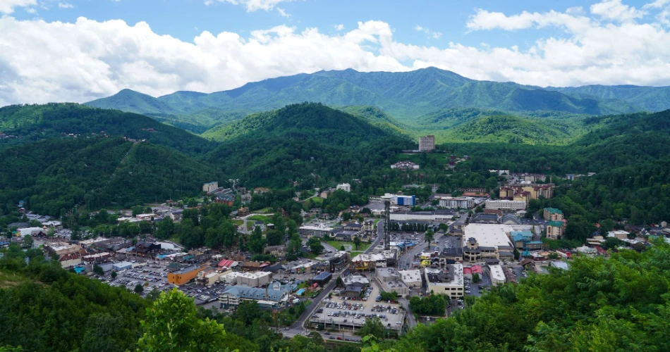 Mountain Views Worth Chasing Around Gatlinburg