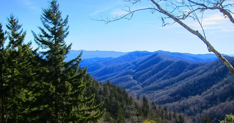Best Places to Stop for Mountain Views Near Gatlinburg