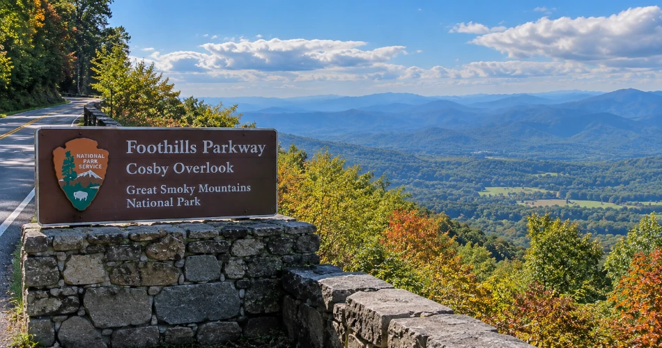 Easy Mountain Drives to Take During a Gatlinburg Stay