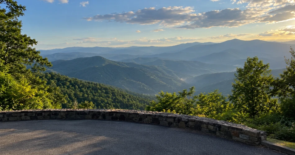 The Places Near Gatlinburg That Are Worth Leaving Town For