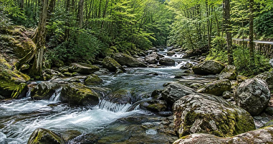 The Mountain Stops Around Gatlinburg That Deserve More Time