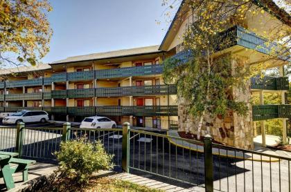 Laurel Point Resort by Capital Vacations - image 24