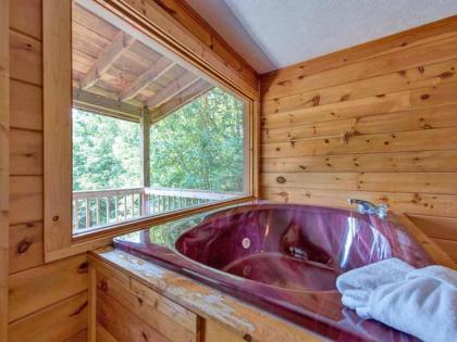 Majestic View 1 Bedroom Sleeps 2 Jetted Tub Mountain View Hot Tub - image 4