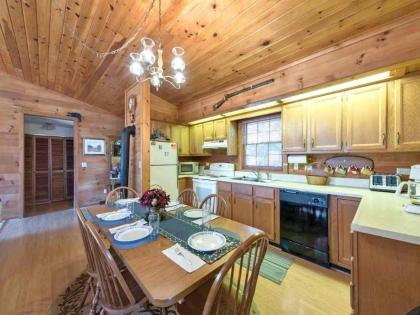 Alpine Windsong 2 Bedrooms Sleeps 6 Gas Fireplace Jetted Tub View - image 8