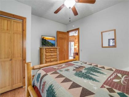 Angels View 3 Bedrooms Sleeps 10 Golfing Walk to Pool Hot Tub - image 13