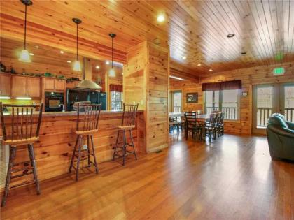 Big Sky Lodge II 7 Bedrooms Sleeps 28 Theater Arcades Hot Tub Gazebo - image 11