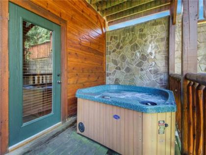 Big Sky Lodge II 7 Bedrooms Sleeps 28 Theater Arcades Hot Tub Gazebo - image 19