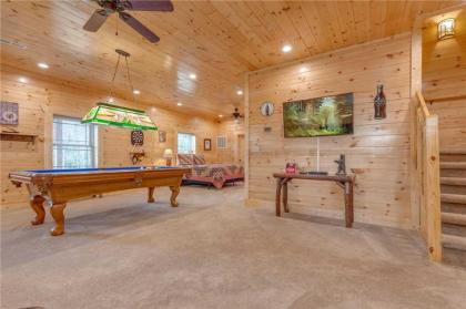 Lone Wolf Lodge 3 Bedrooms Mountain View Pool Access WiFi Sleeps 10 - image 4