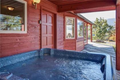High Cotton 3 Bedroom Hot Tub Mountain View Sleeps 6 Pet Friendly - image 9
