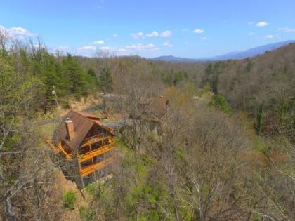 Bear Run Getaway #1136 by Aunt Bug's Cabin Rentals - image 17
