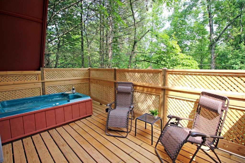 Snuggle Inn - image 3