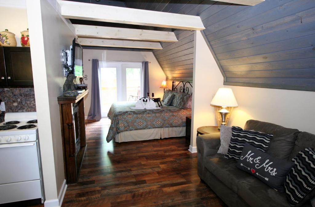 Snuggle Inn - image 6