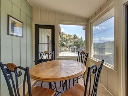 Mountain Splendor 4 Bedrooms Pets Game Room Pool Access Sleeps 12 - image 16