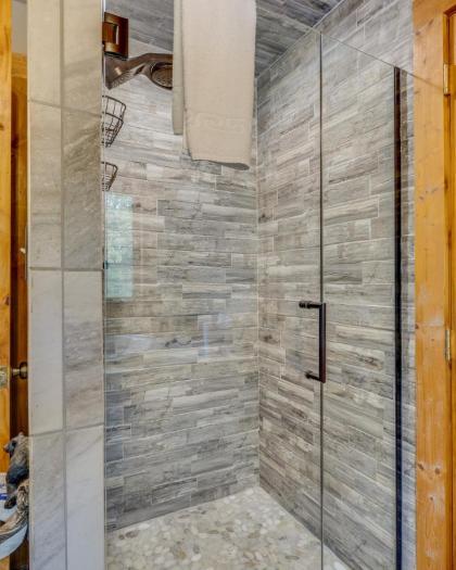 Hand Hewn Hideaway Stunning Gatlinburg Cabin with Hot Tub Table Games and Outdoor Oasis - image 28