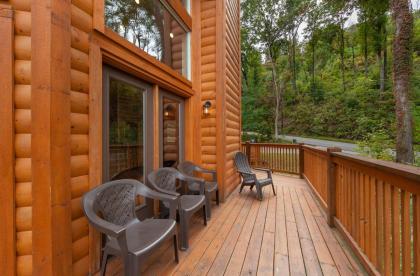 Creekside Manor cabin - image 29