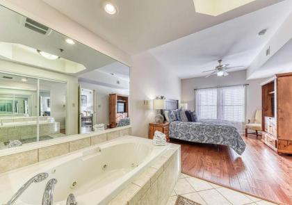 Baskins Creek Condos by TS - image 24